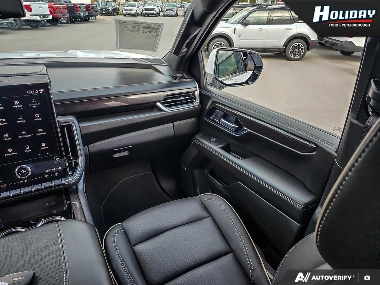 2026 GMC Yukon Elevation Photo