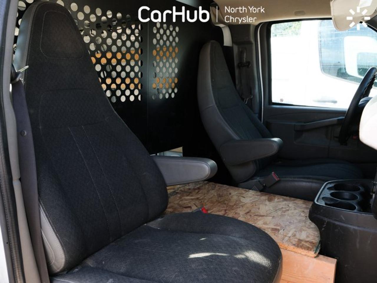 2020 GMC Savana Cargo Van 6.0L V8  2500 Heavy-Duty Cargo Van Backup Camera + Cruise Contro Photo