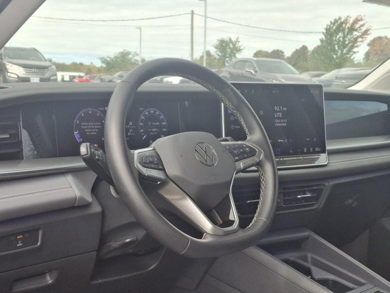 2026 Volkswagen Tiguan Comfortline 4Motion | Leatherette | Heated Seats + Steering | Remote Start | and More ! Photo