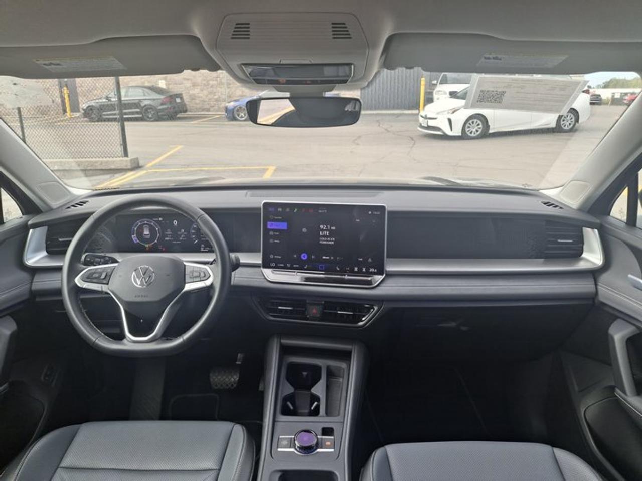 2026 Volkswagen Tiguan Comfortline 4Motion | Leatherette | Heated Seats + Steering | Remote Start | and More ! Photo