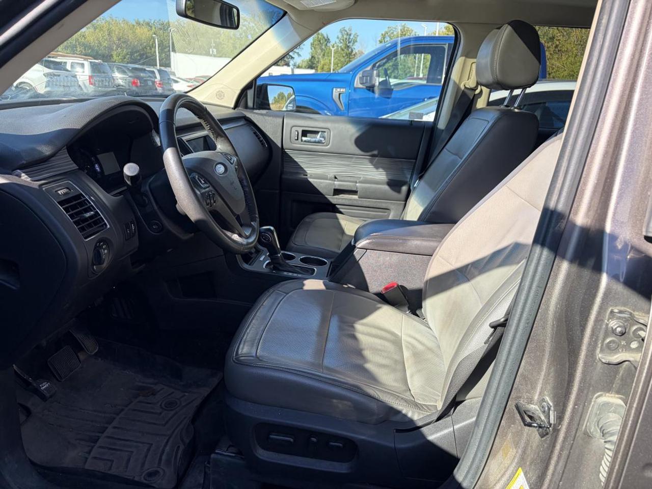 2019 Ford Flex SEL Photo