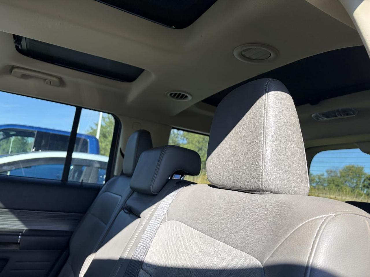 2019 Ford Flex SEL Photo