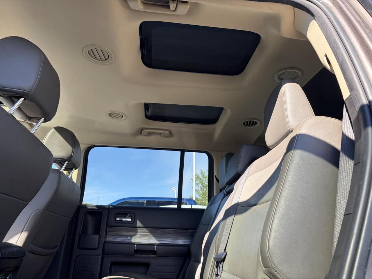 2019 Ford Flex SEL Photo