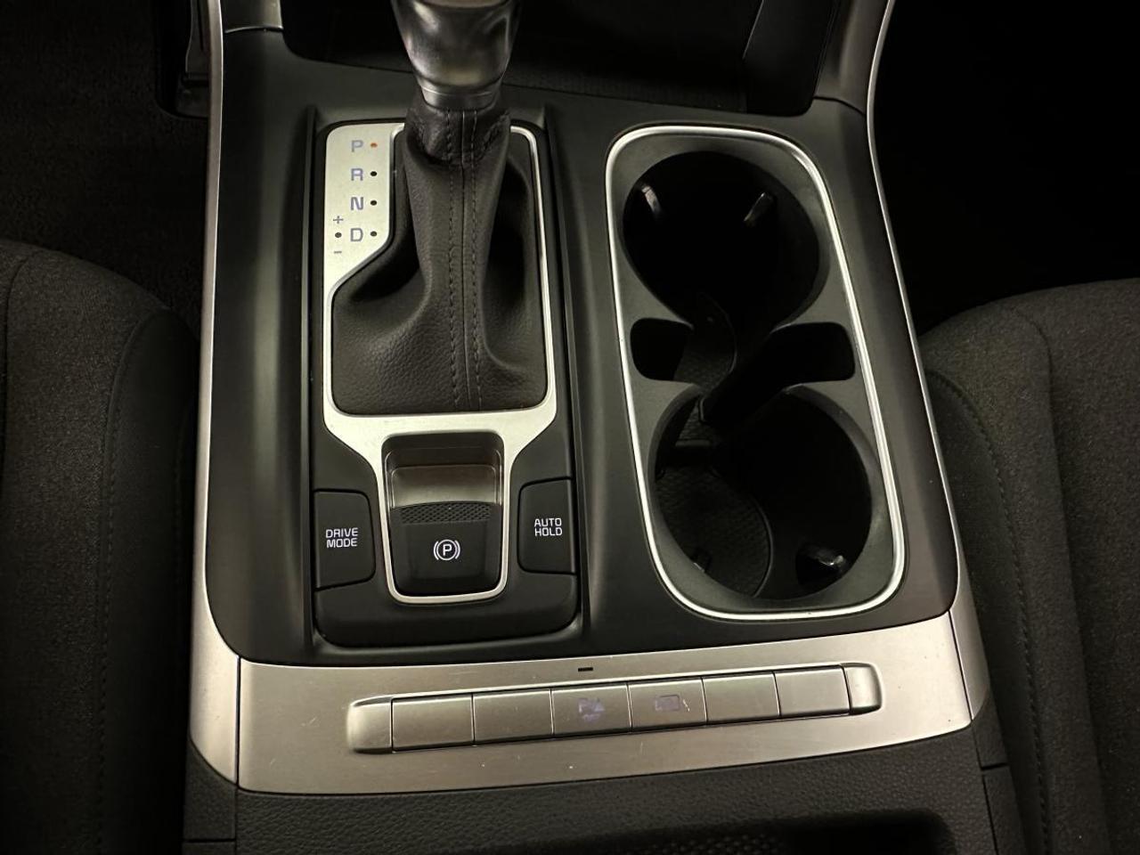 2024 Kia Carnival LX/53KM/OFF 1 OWNER KIA LEASE! Photo