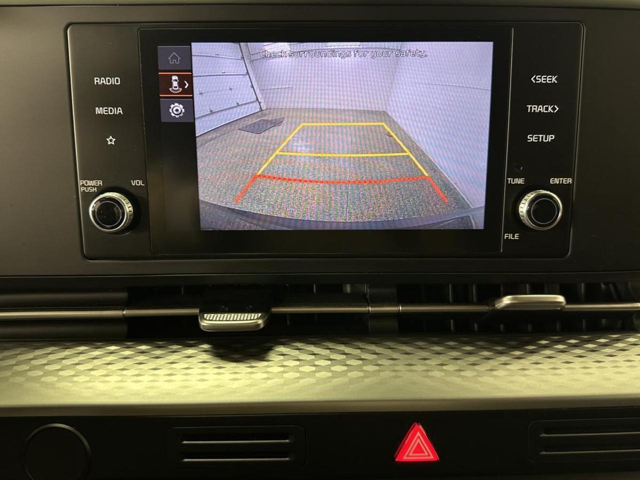 2024 Kia Carnival LX/53KM/OFF 1 OWNER KIA LEASE! Photo