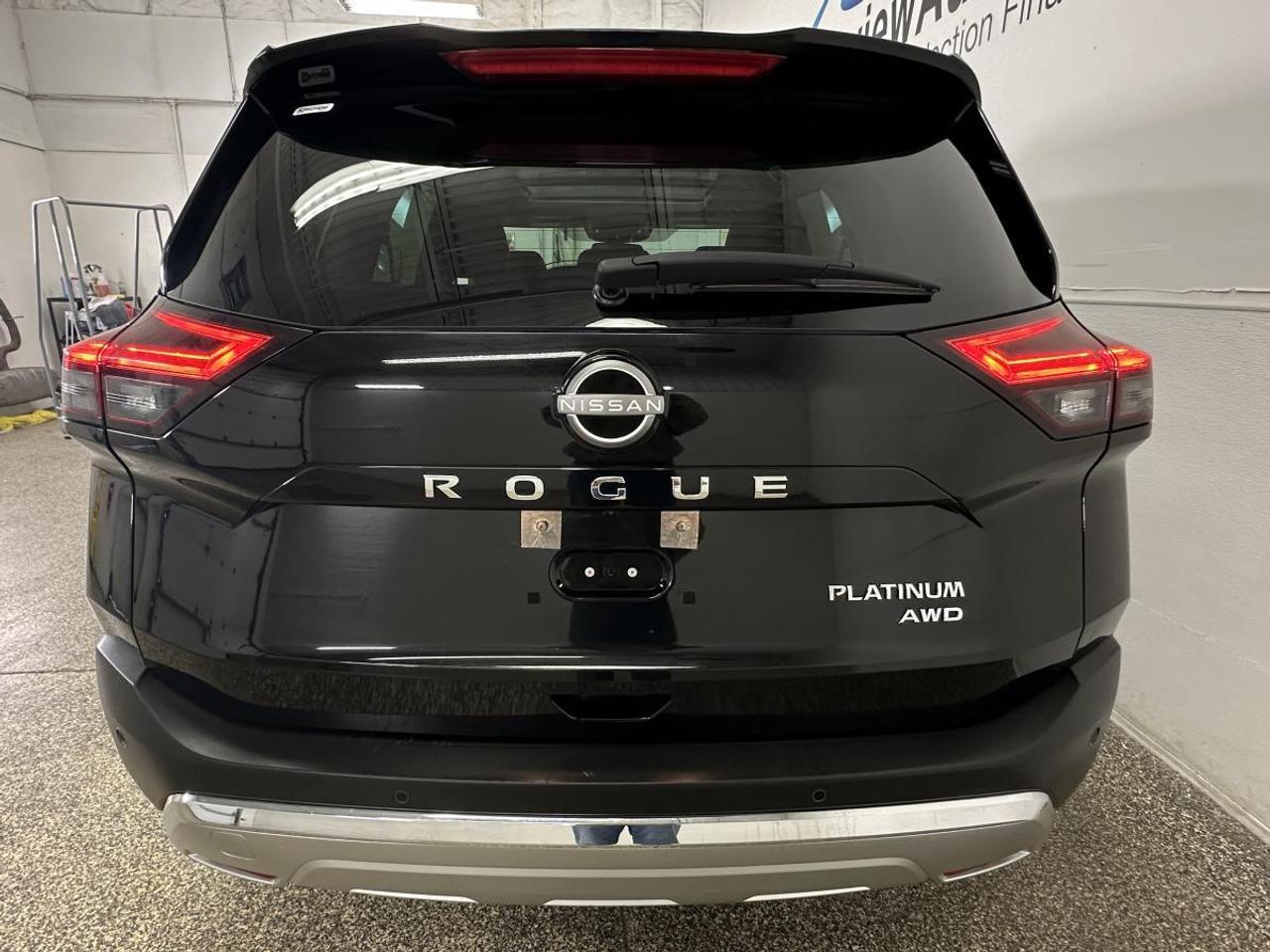 2023 Nissan Rogue Platinum PLATINUM/AWD/LEATHER/46KM/LOCAL TRADE! Photo