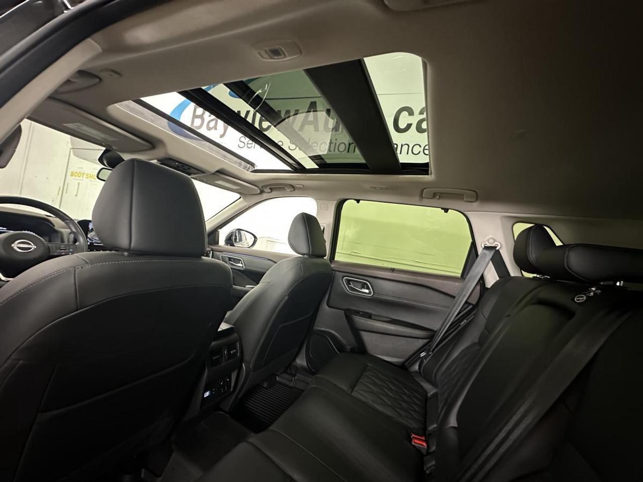 2023 Nissan Rogue Platinum PLATINUM/AWD/LEATHER/46KM/LOCAL TRADE! Photo