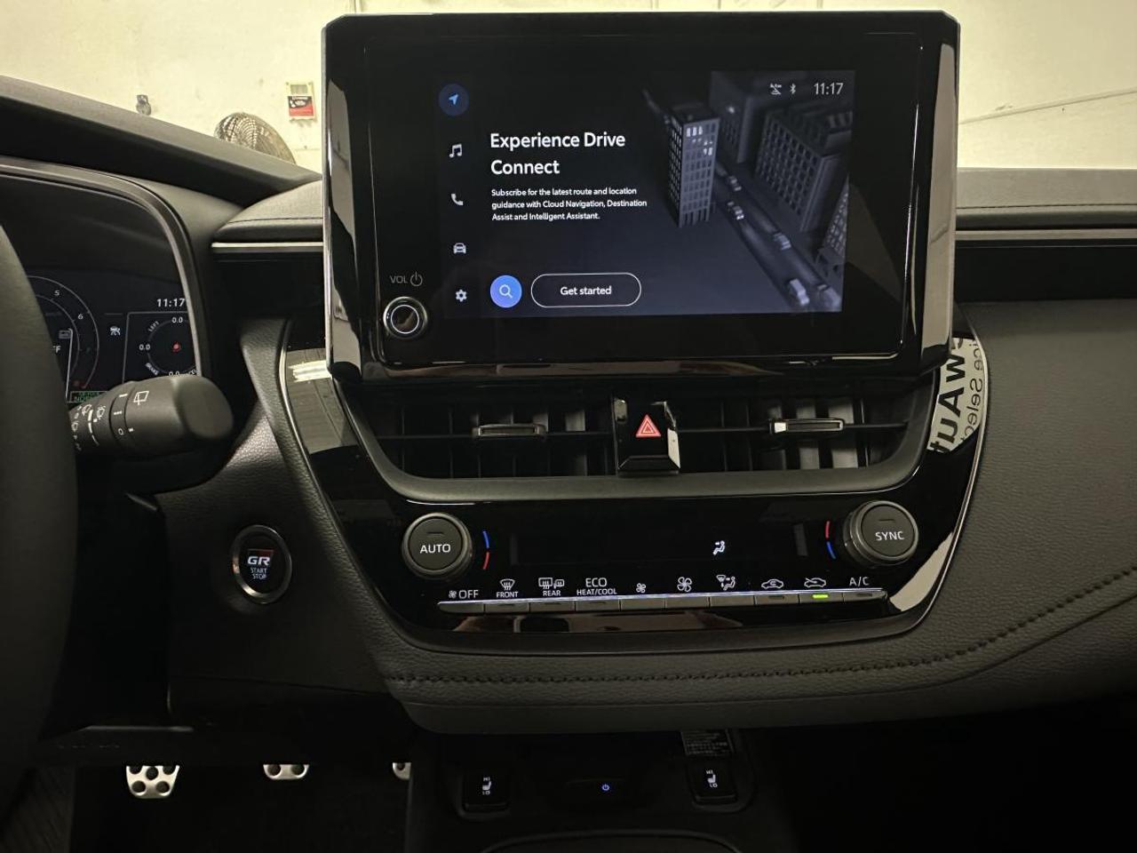 2026 Toyota GR Corolla GR CORE/AWD/MANUAL/300HP/1400KM/APPLE CARPLAY/HEATED SUEDE/HEATED WHEEL! Photo