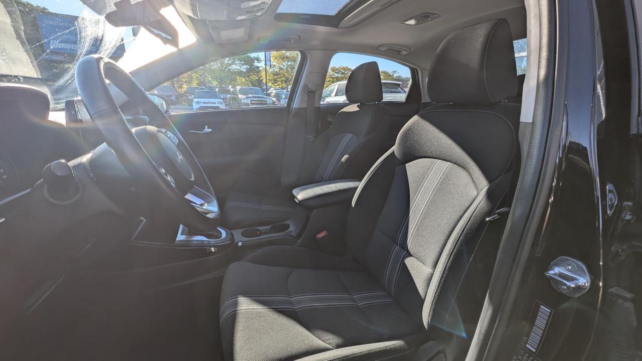 2023 Kia Forte EX+ Photo