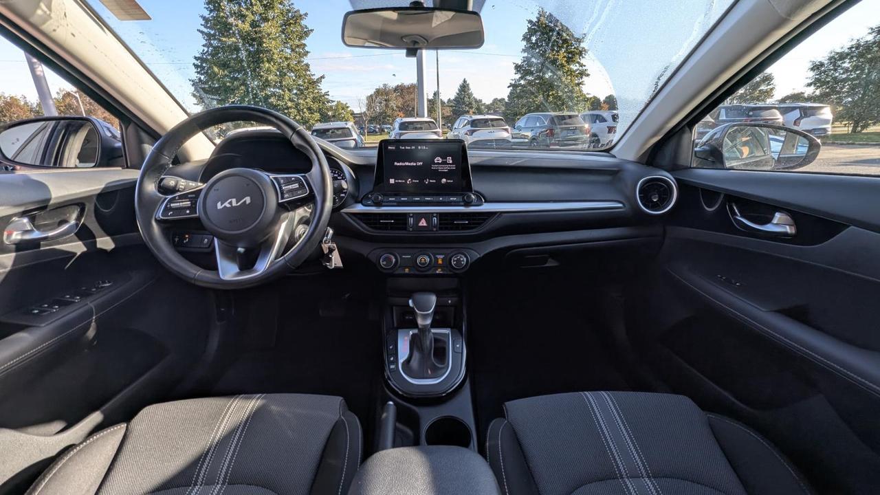 2023 Kia Forte EX+ Photo