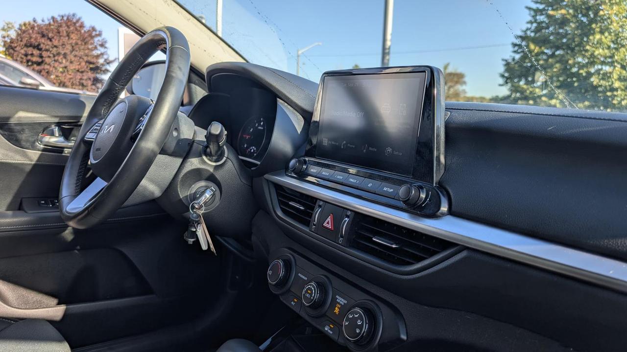 2023 Kia Forte EX+ Photo