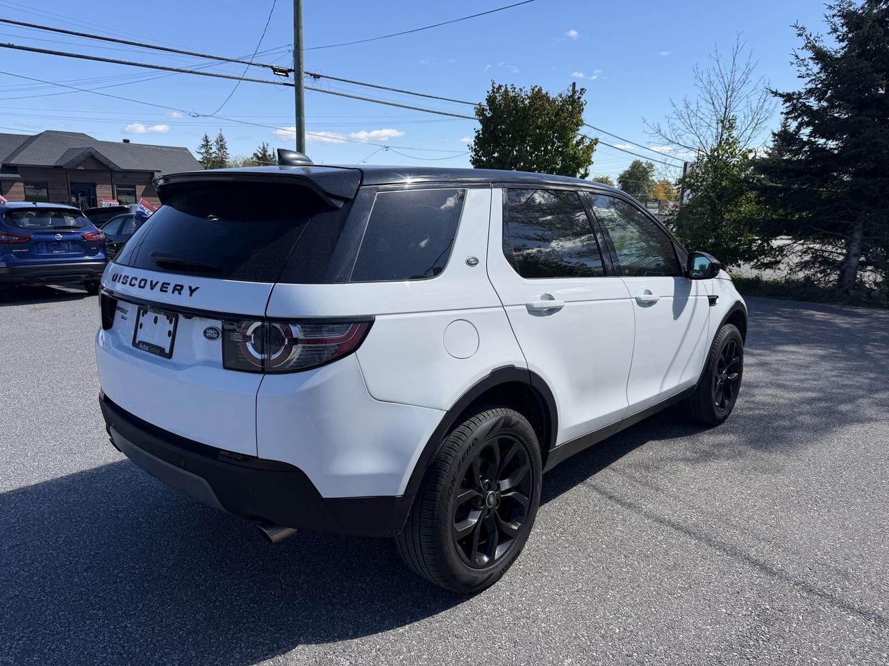 2018 Land Rover Discovery Sport HSE- HEATED LEATHER SEATS - PANORAMIC ROOF-NAVIGATION-CAMERA Photo4