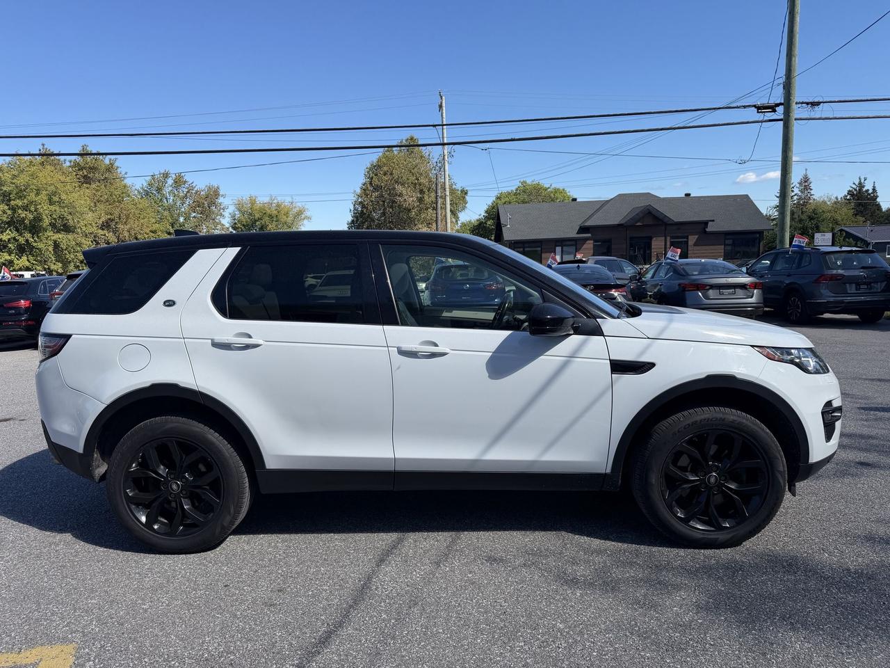 2018 Land Rover Discovery Sport HSE- HEATED LEATHER SEATS - PANORAMIC ROOF-NAVIGATION-CAMERA Photo
