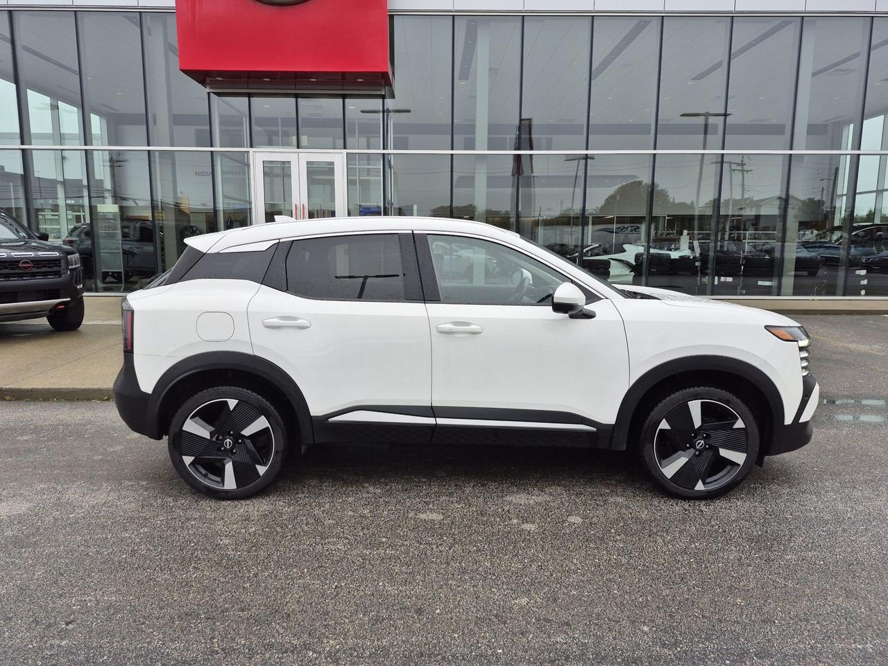 2025 Nissan Kicks SR AWD BOSE AUDIO, 360 CAMERA Photo