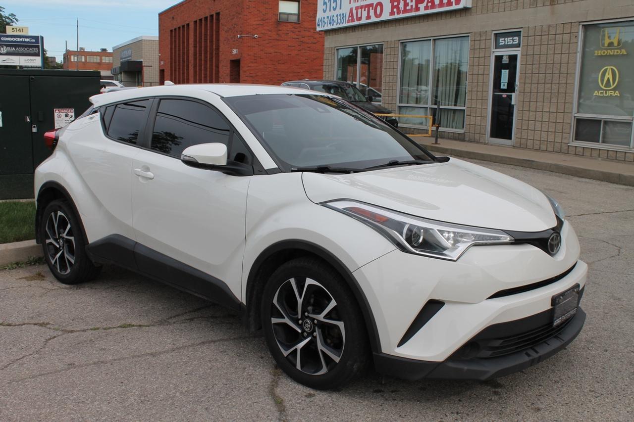 2018 Toyota C-HR XLE Photo