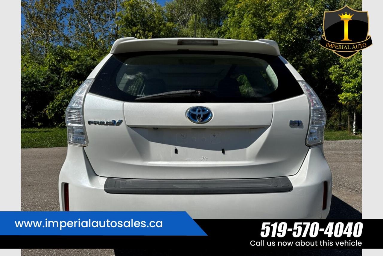 2012 Toyota Prius V Photo