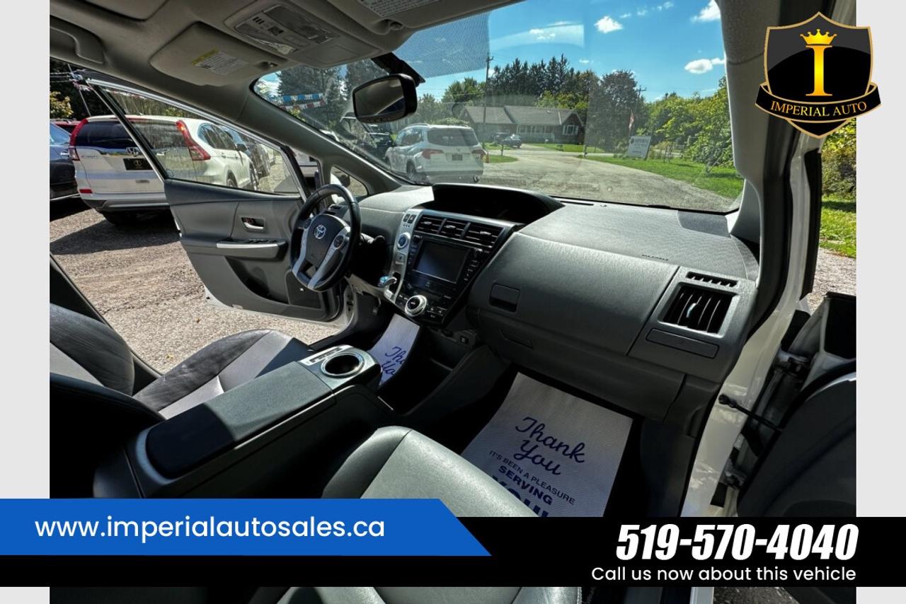 2012 Toyota Prius V Photo