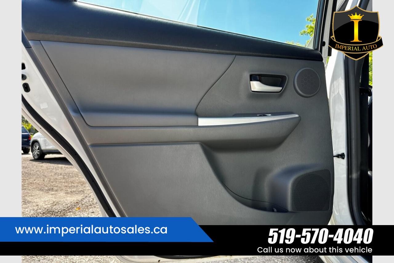 2012 Toyota Prius V Photo