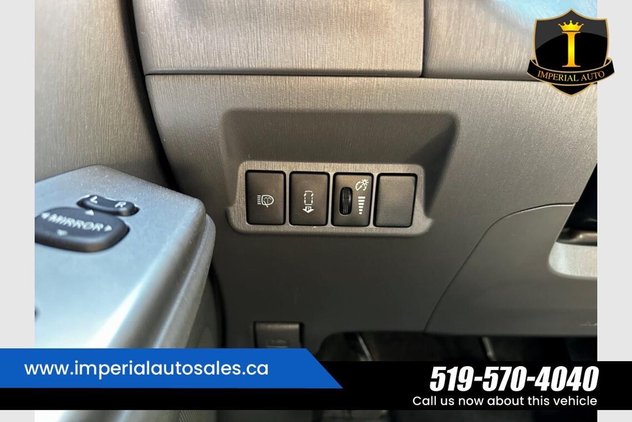 2012 Toyota Prius V Photo