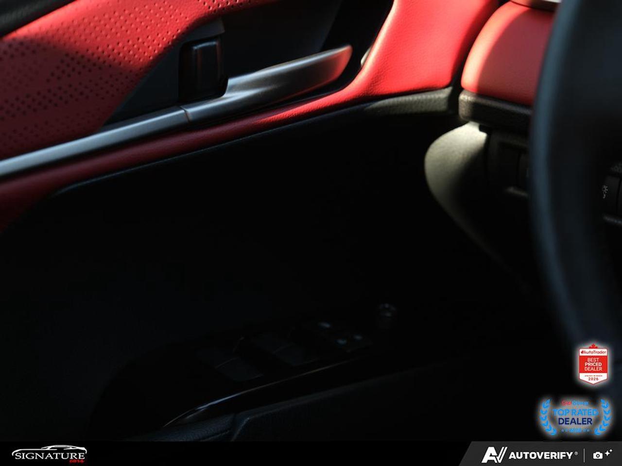 2025 Toyota Camry HYBRID XSE No Accident Red Leather Cooled Seats Photo