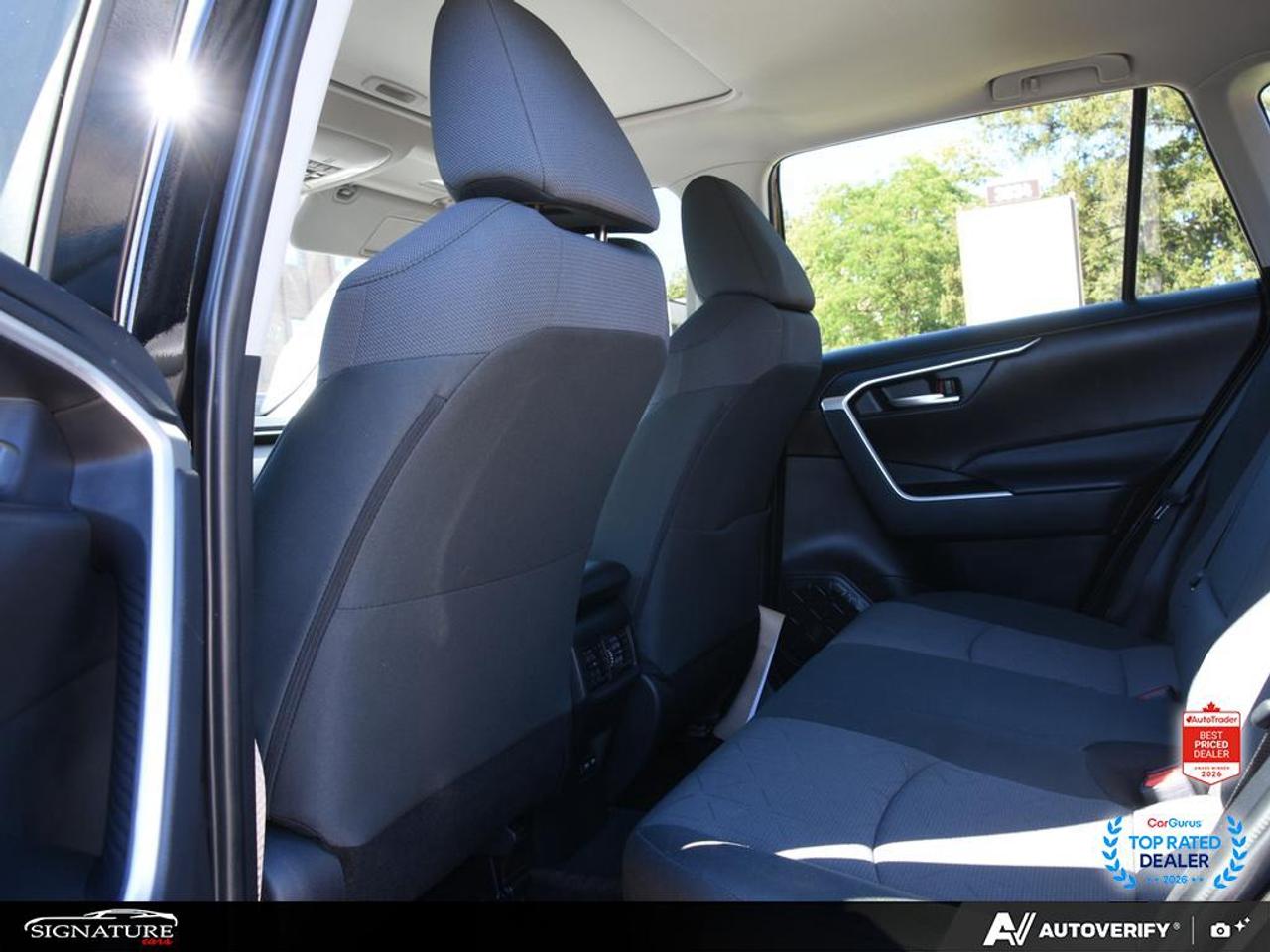 2024 Toyota RAV4 XLE AWD No Accident Sunroof Carplay BSM Photo