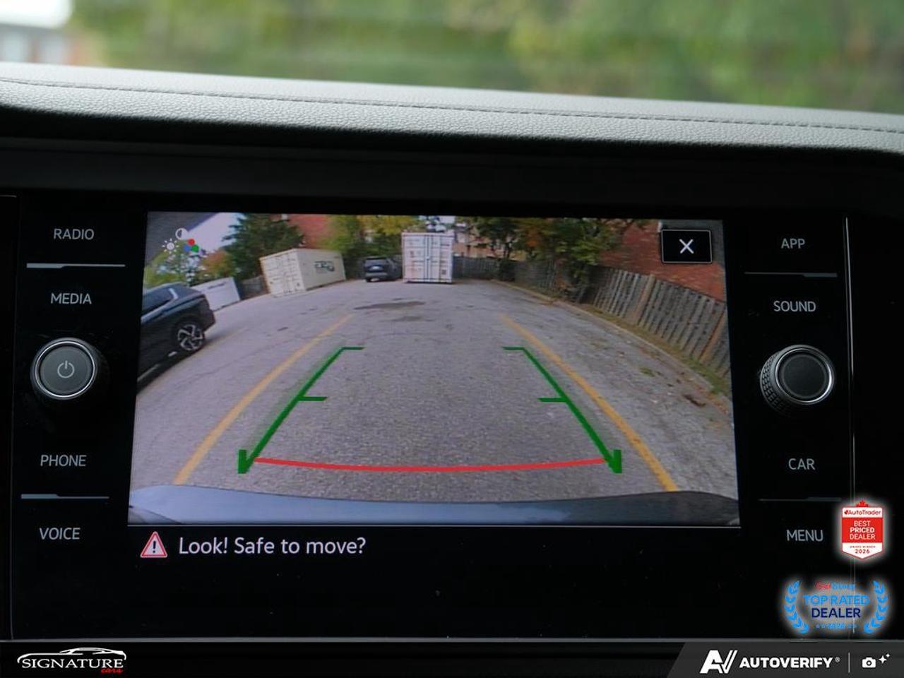 2024 Volkswagen Jetta Comfortline Sport Pkg No Accident Sunroof Ambient Photo