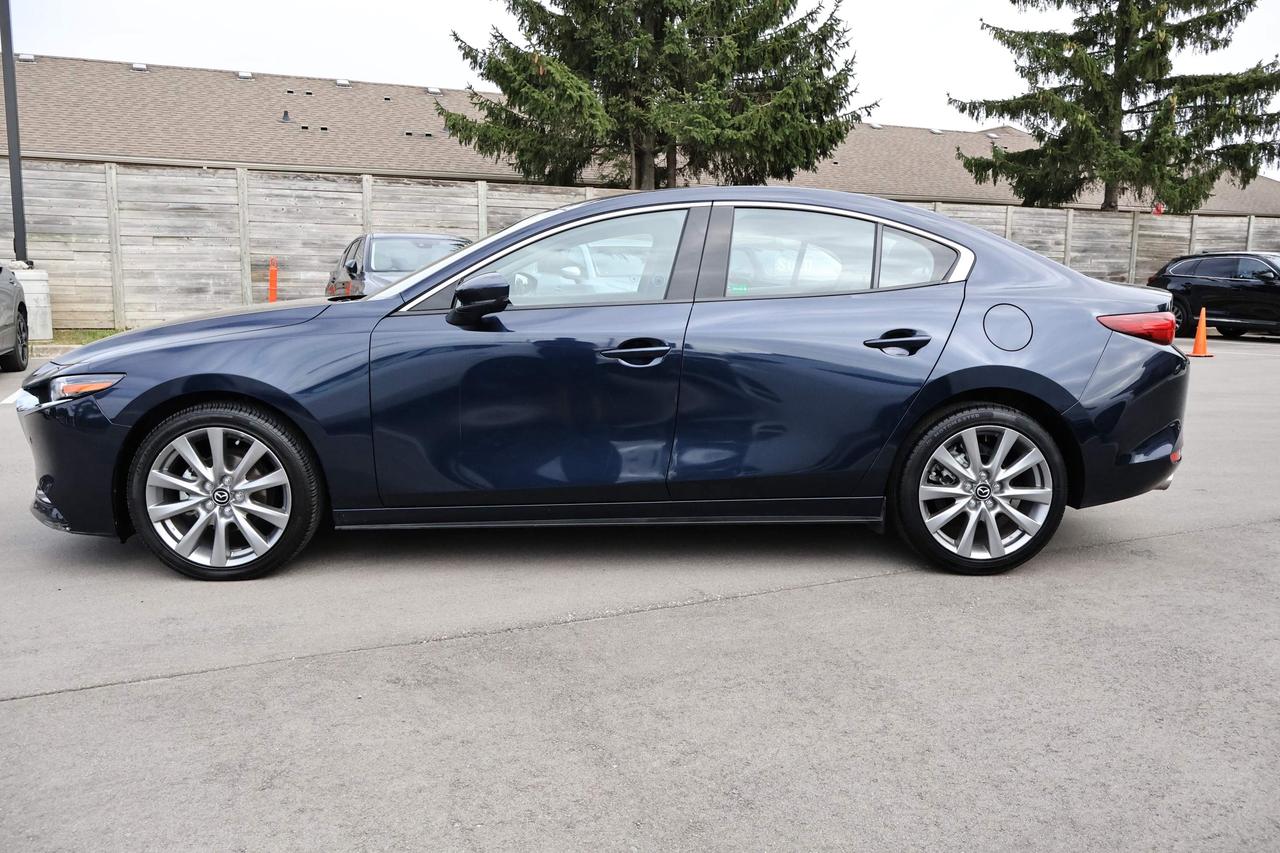 2025 Mazda MAZDA3 GT Photo