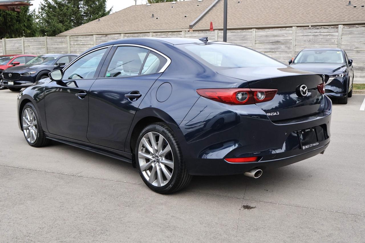 2025 Mazda MAZDA3 GT Photo