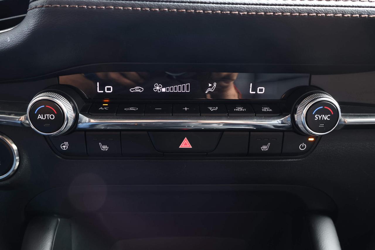 2025 Mazda MAZDA3 GT Photo