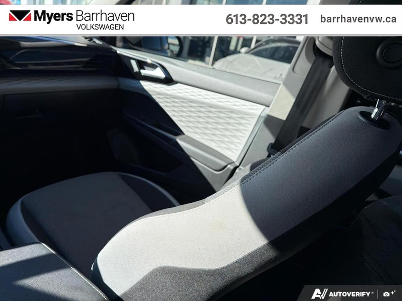 2022 Volkswagen Taos Trendline 4MOTION  - Heated Seats Photo