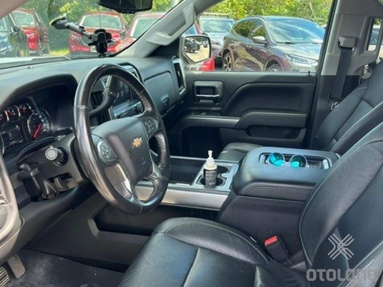 2018 Chevrolet Silverado 1500 LT 4x4 Photo