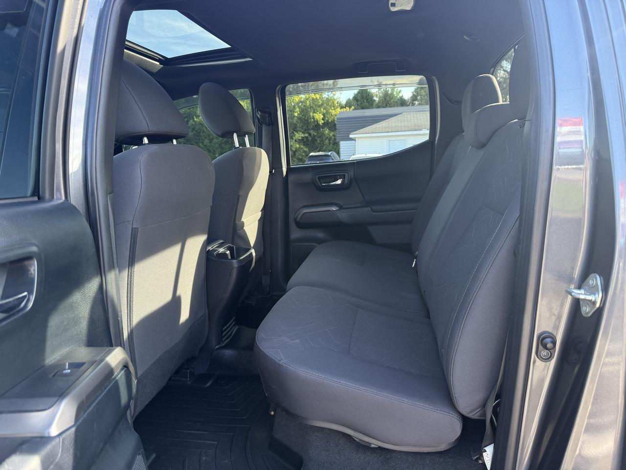 2016 Toyota Tacoma 4WD Double Cab V6 Auto SR5 Photo