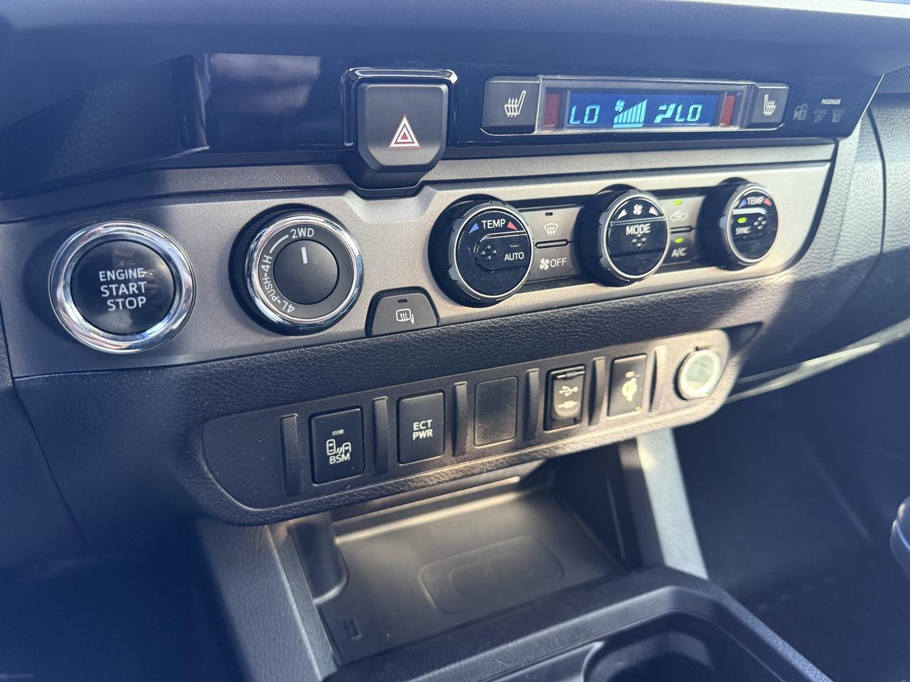 2016 Toyota Tacoma 4WD Double Cab V6 Auto SR5 Photo