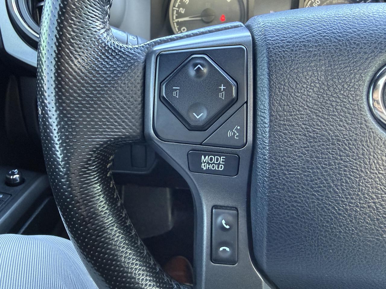 2016 Toyota Tacoma 4WD Double Cab V6 Auto SR5 Photo