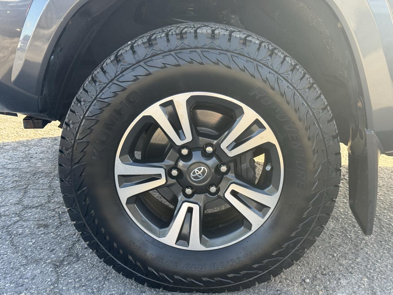2016 Toyota Tacoma 4WD Double Cab V6 Auto SR5 Photo