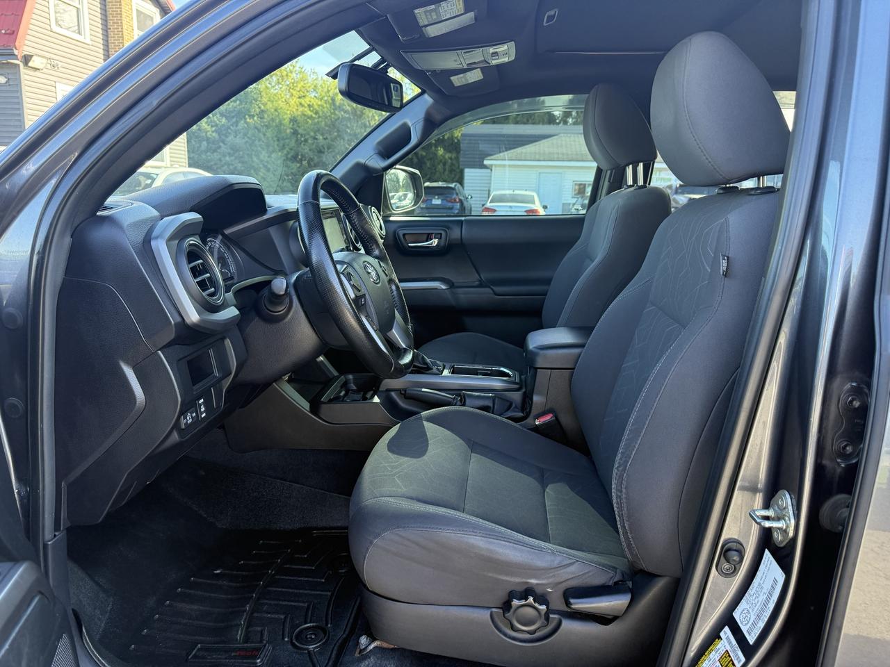 2016 Toyota Tacoma 4WD Double Cab V6 Auto SR5 Photo