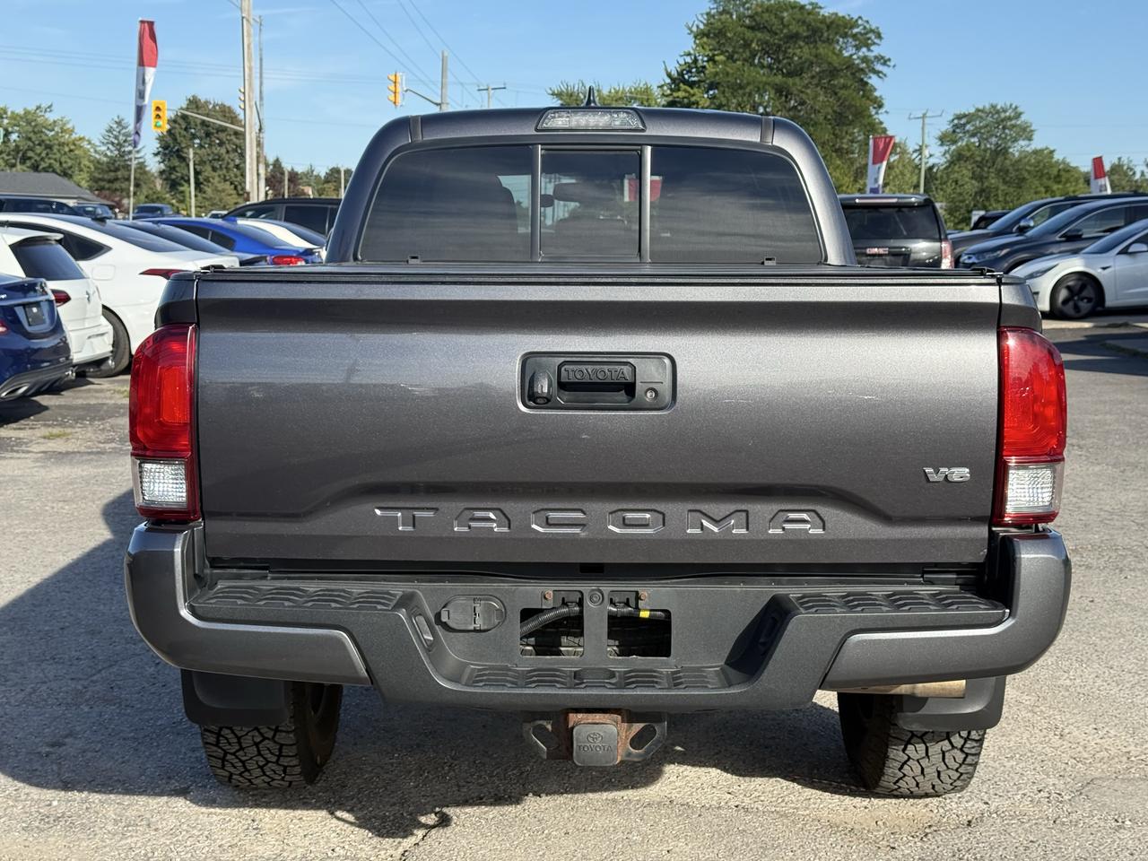 2016 Toyota Tacoma 4WD Double Cab V6 Auto SR5 Photo3