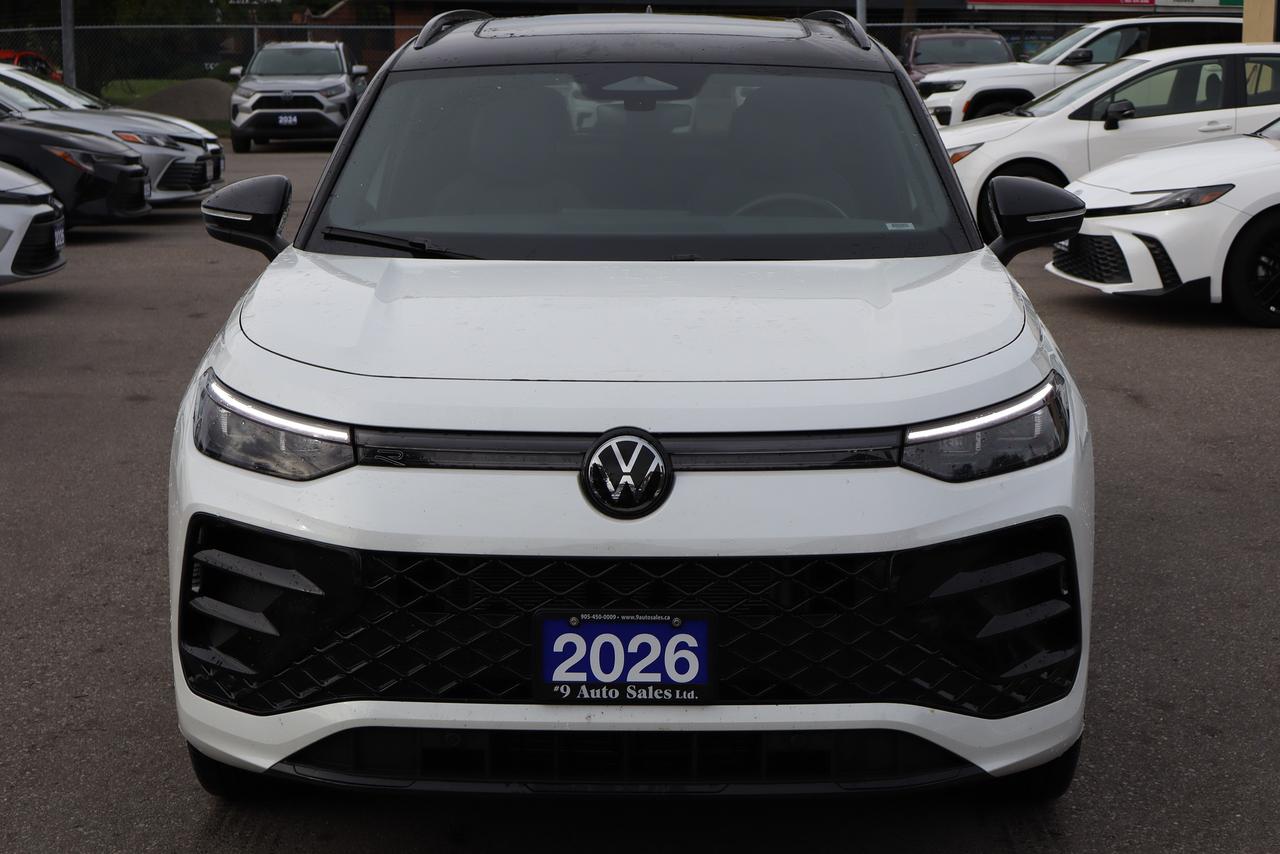 2026 Volkswagen Tiguan Comfortline R-Line Black Edition 4MOTION Photo