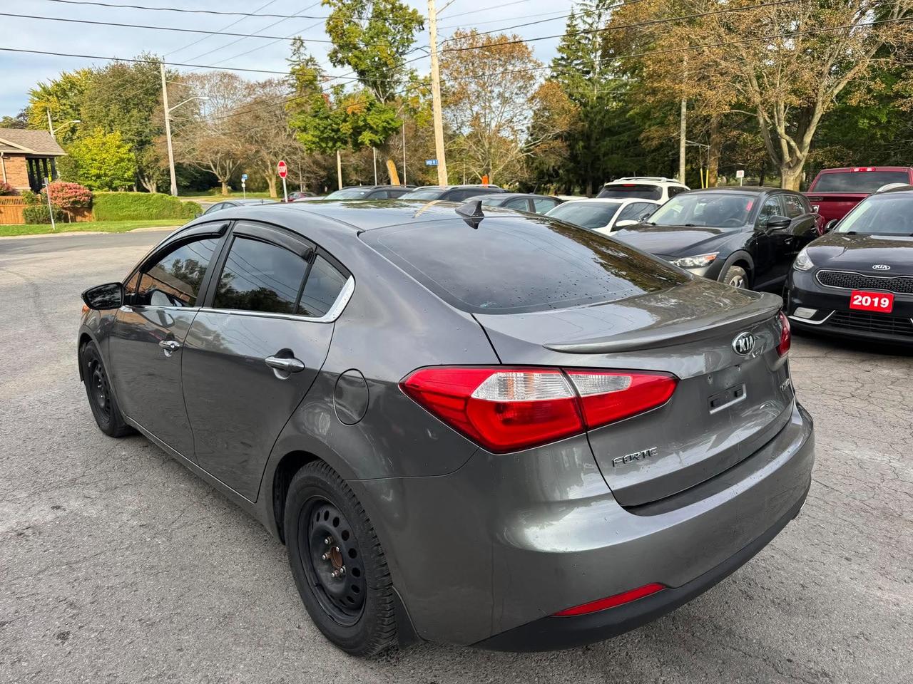 2016 Kia Forte 4dr Sdn Auto EX w/Sunroof - Photo #5