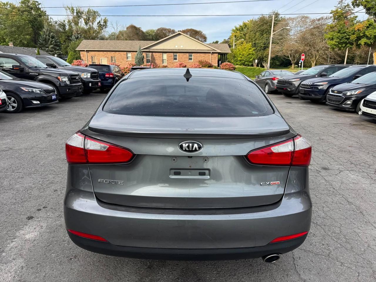 2016 Kia Forte 4dr Sdn Auto EX w/Sunroof - Photo #6