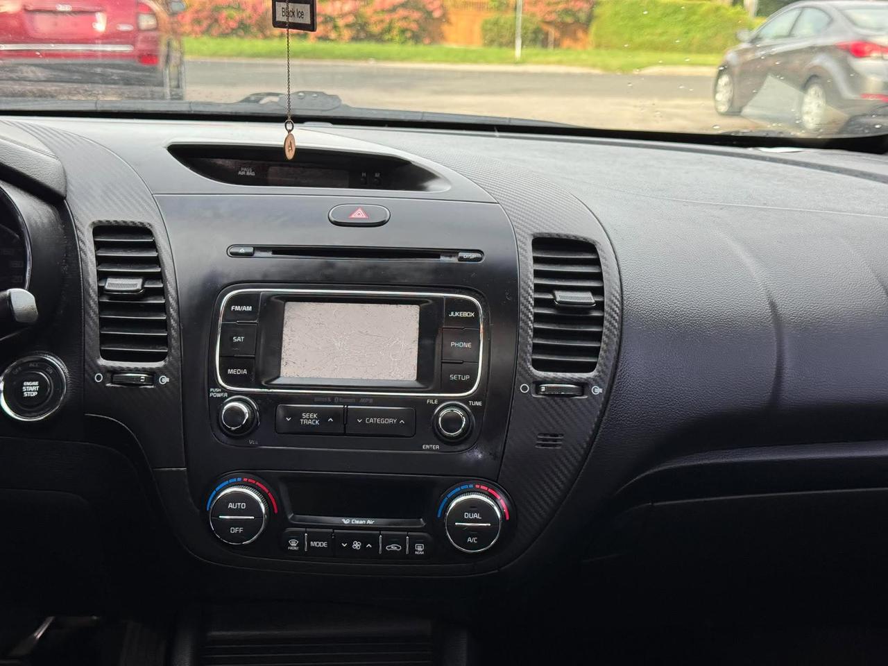 2016 Kia Forte 4dr Sdn Auto EX w/Sunroof Photo