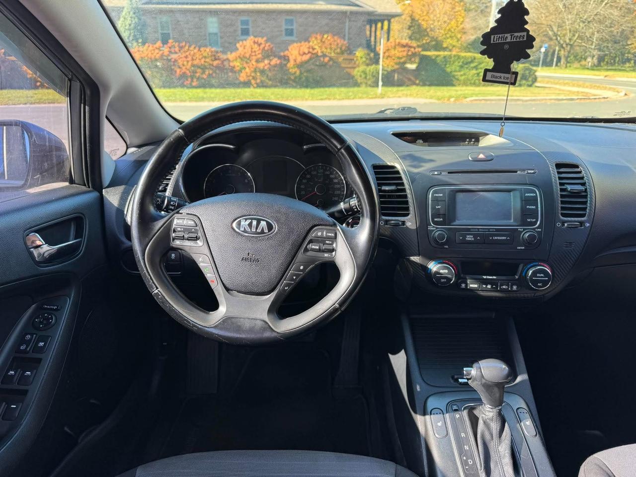 2016 Kia Forte 4dr Sdn Auto EX w/Sunroof Photo