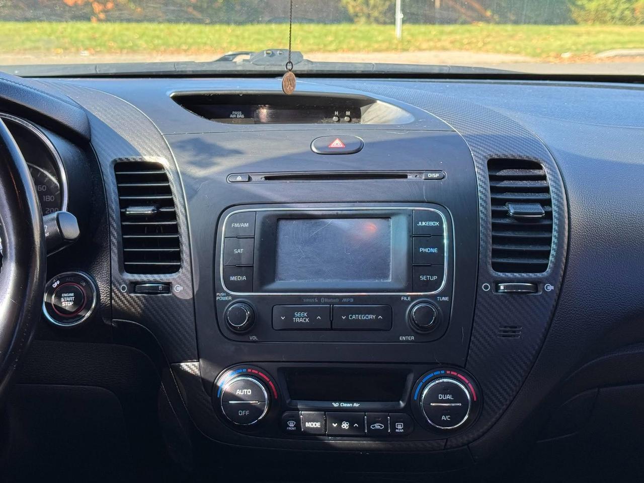 2016 Kia Forte 4dr Sdn Auto EX w/Sunroof Photo