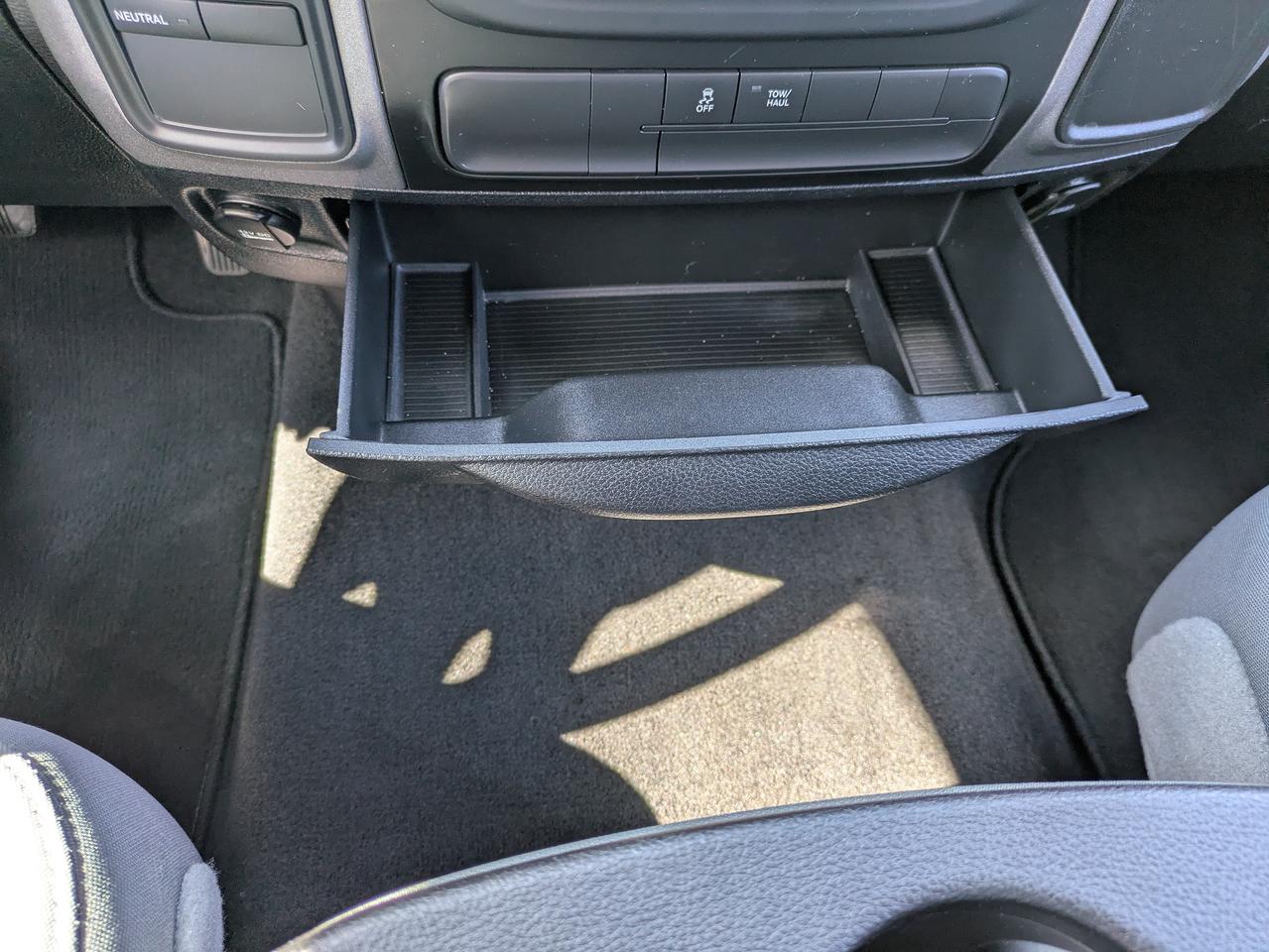 2018 RAM 1500 4x4 Quad Cab 6'4" Box Photo