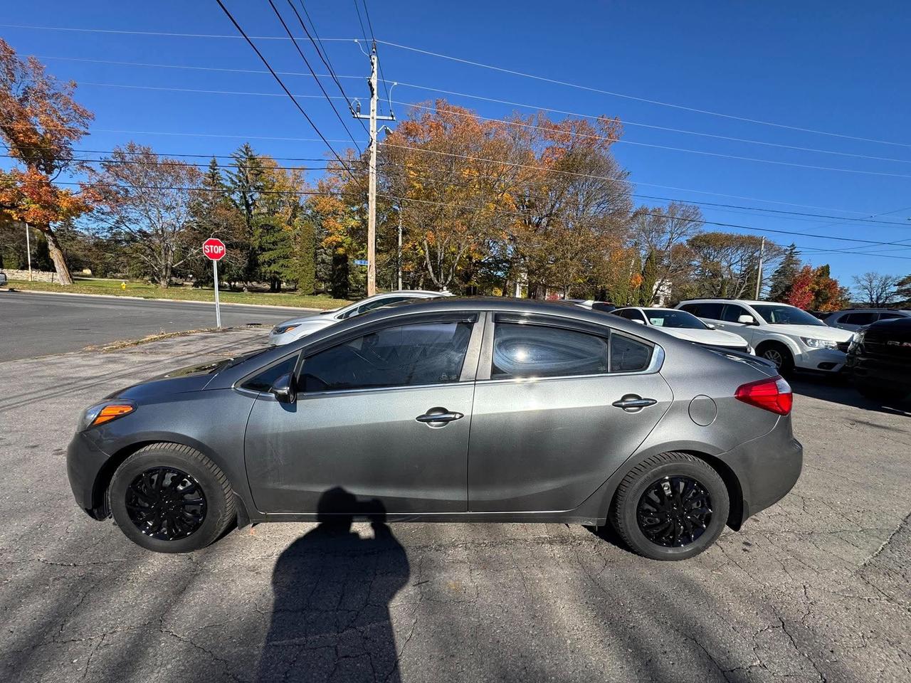 2016 Kia Forte 4dr Sdn Auto EX w/Sunroof Photo