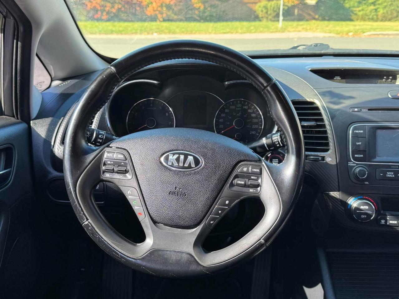 2016 Kia Forte 4dr Sdn Auto EX w/Sunroof Photo