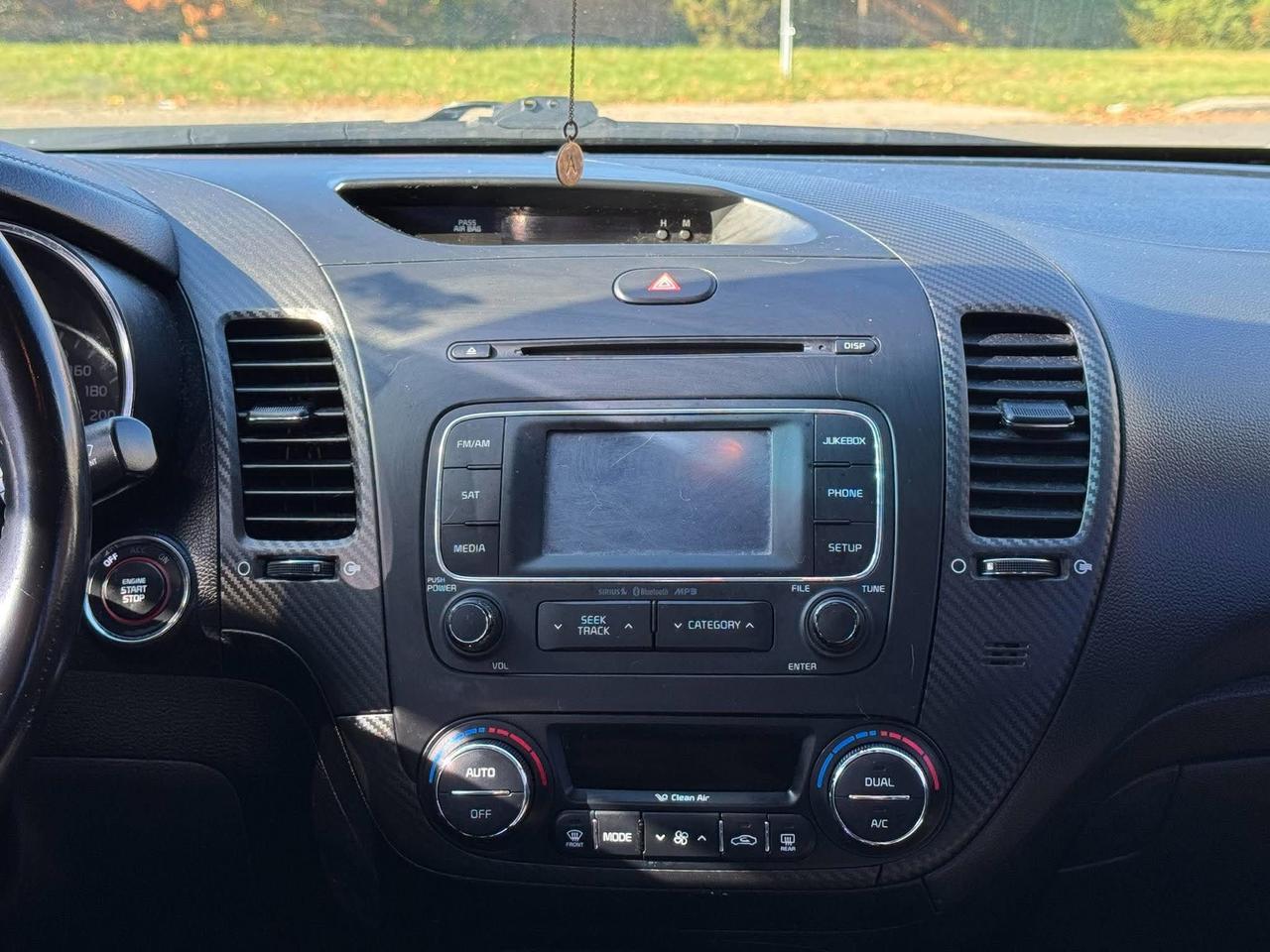 2016 Kia Forte 4dr Sdn Auto EX w/Sunroof Photo