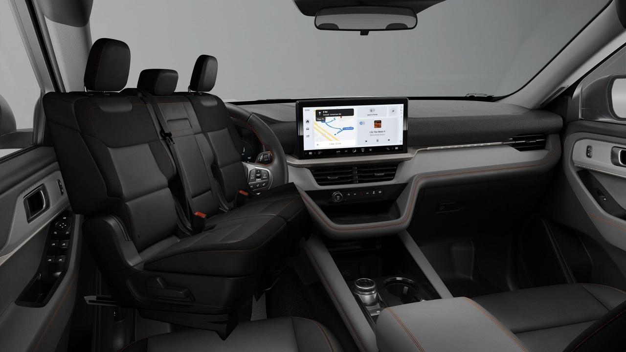 2027 Ford Explorer ACTIVE, ADAPTIVE CRUISE, REMOTE START, TOW PKG Photo