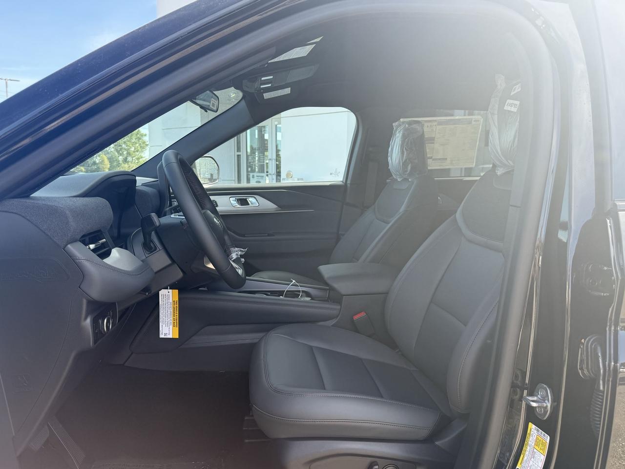 2027 Ford Explorer ACTIVE, ADAPTIVE CRUISE, REMOTE START, TOW PKG Photo