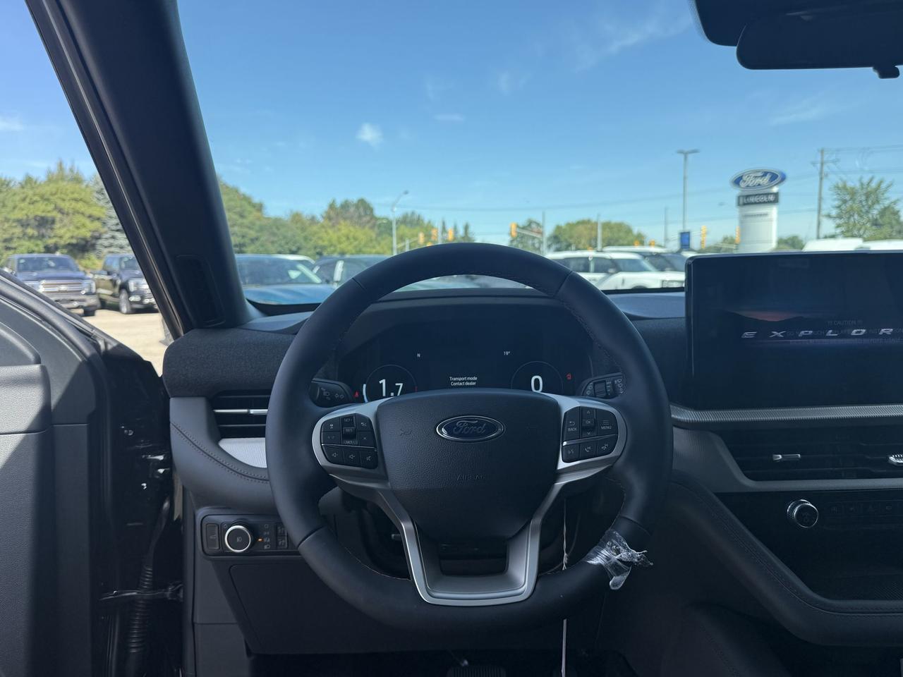2027 Ford Explorer ACTIVE, ADAPTIVE CRUISE, REMOTE START, TOW PKG Photo